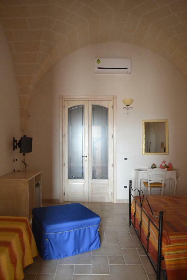 Masseria Pasturi 阿韦特拉纳 外观 照片