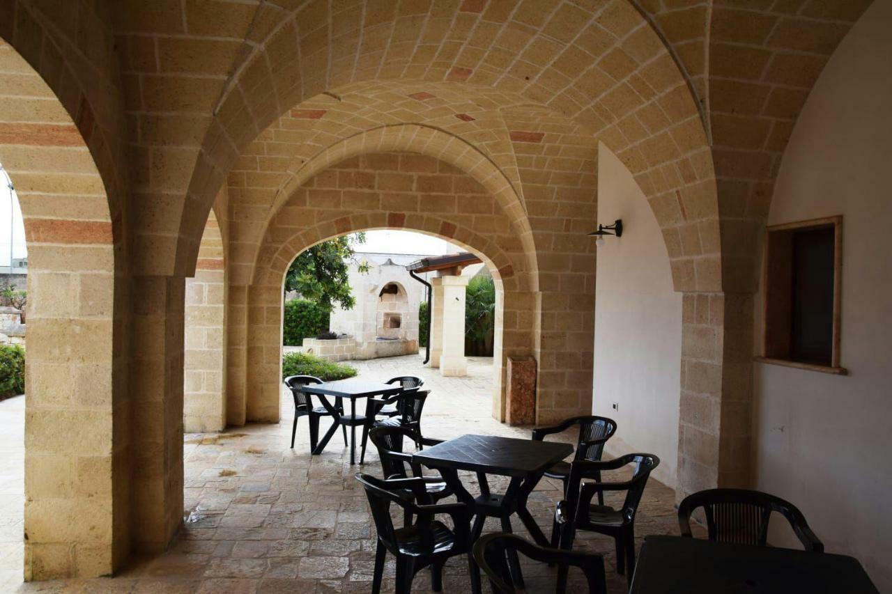 Masseria Pasturi 阿韦特拉纳 外观 照片