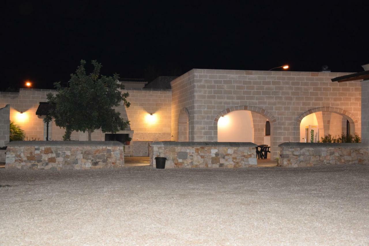 Masseria Pasturi 阿韦特拉纳 外观 照片